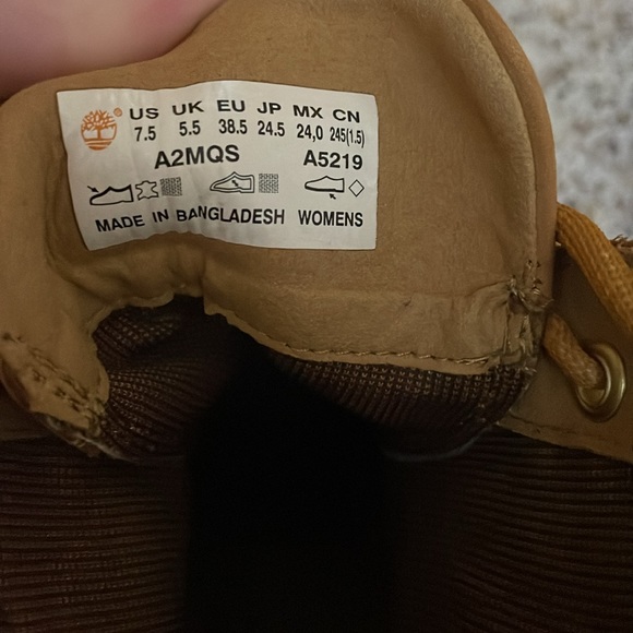 Timberland Boots - Picture 6 of 6
